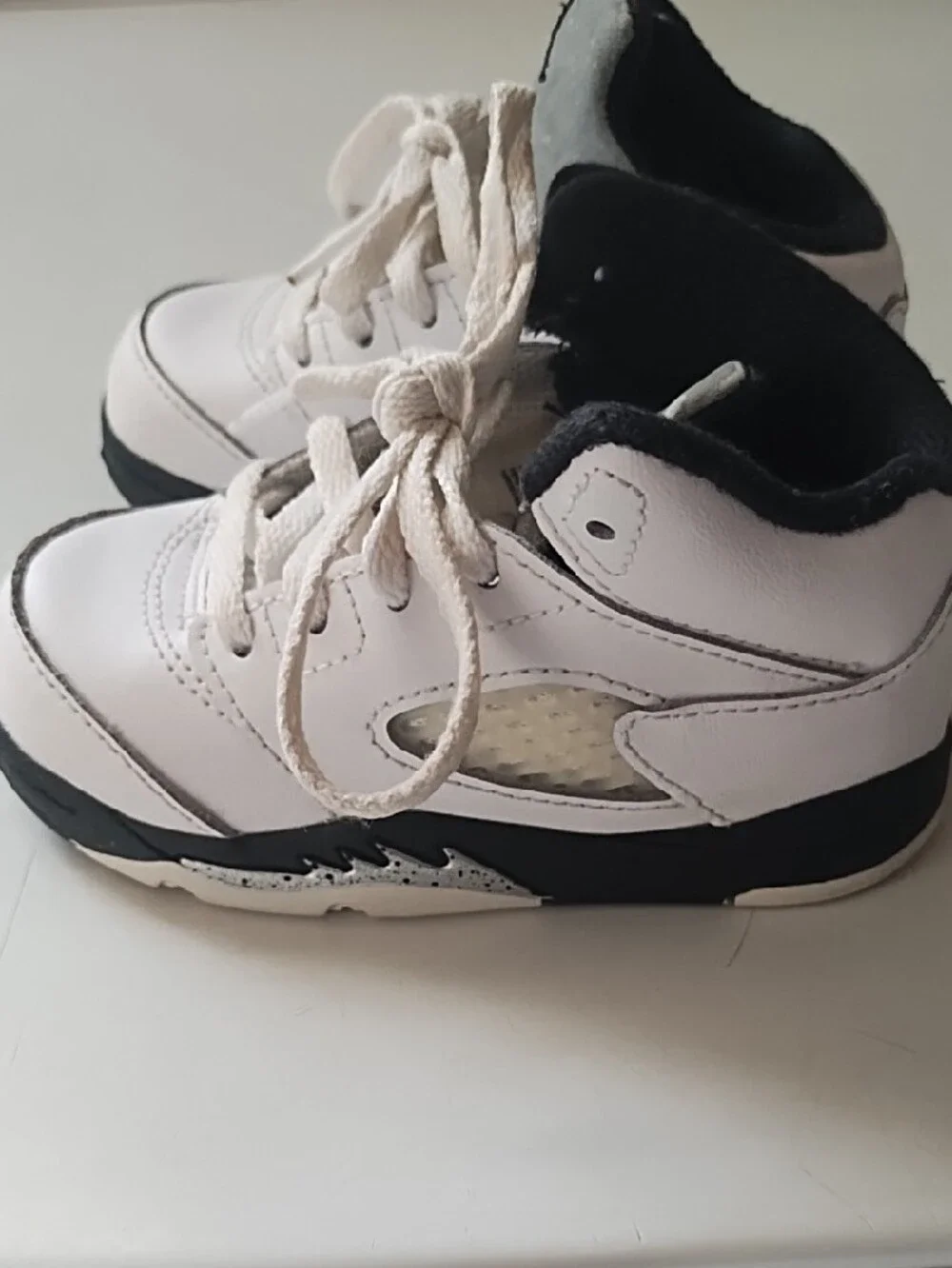 Jordan 5 Retro Reverse Metallic | 7C | White, Black, Sail, Metallic Silver